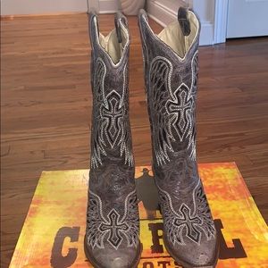 Corral Cowboy Boots!